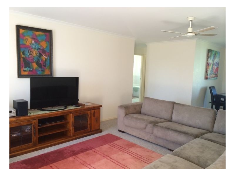 4 Sonder Street, Urangan QLD 4655