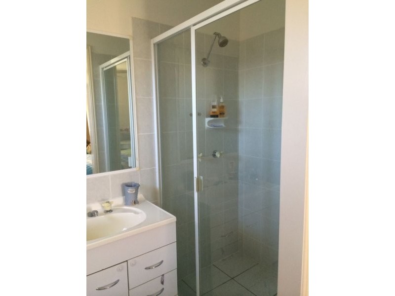 4 Sonder Street, Urangan QLD 4655