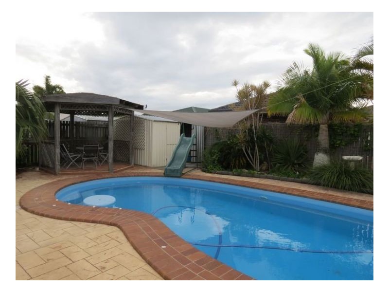 4 Rocky Court, Kawungan QLD 4655