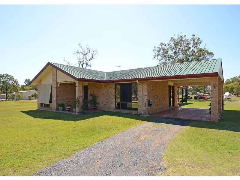 225 Booral Road, Urangan QLD 4655