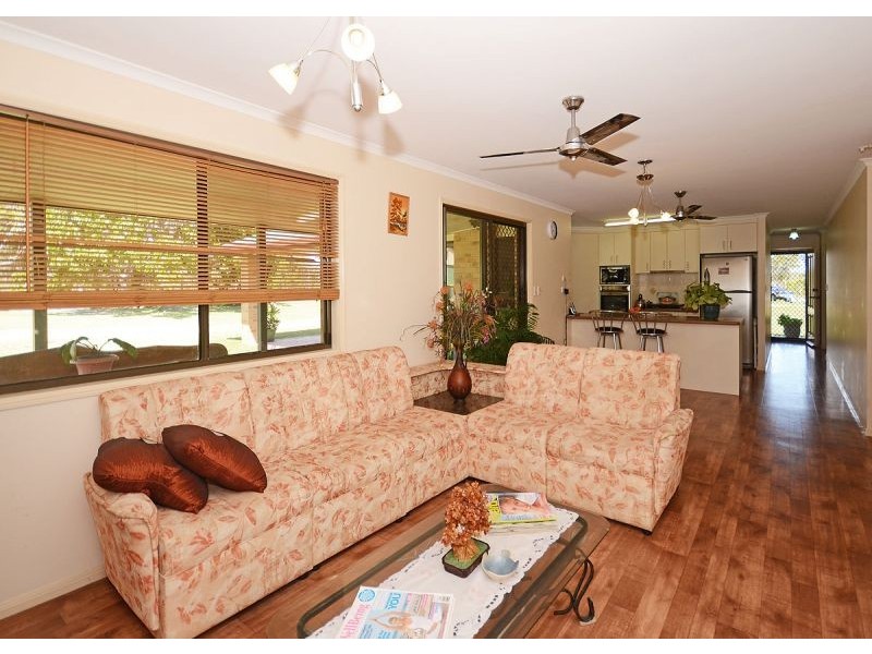 225 Booral Road, Urangan QLD 4655