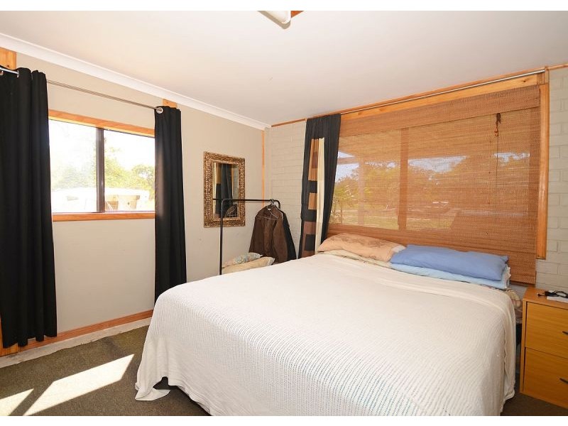 225 Booral Road, Urangan QLD 4655