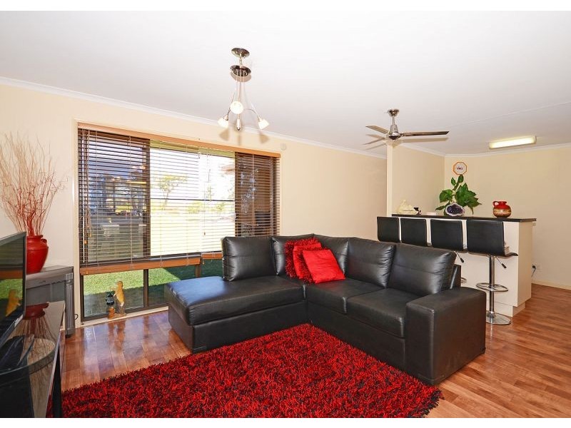 225 Booral Road, Urangan QLD 4655