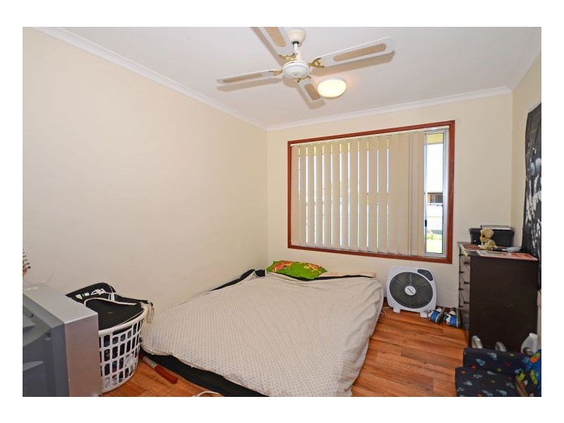 74 Limpus Street, Urangan QLD 4655