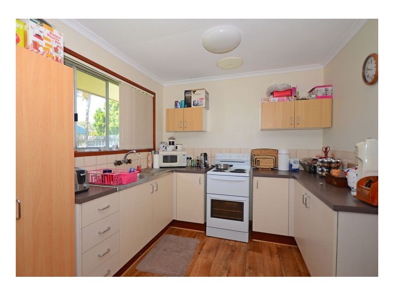 74 Limpus Street, Urangan QLD 4655