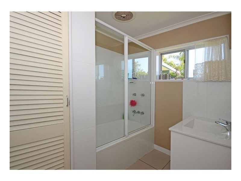 32 Colyton Street, Torquay QLD 4655