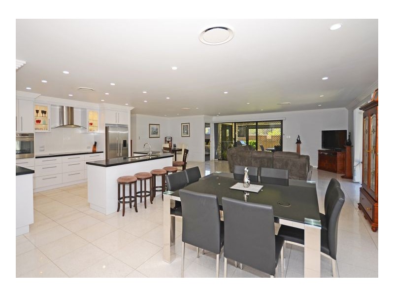 49 Rosedale Drive, Wondunna QLD 4655