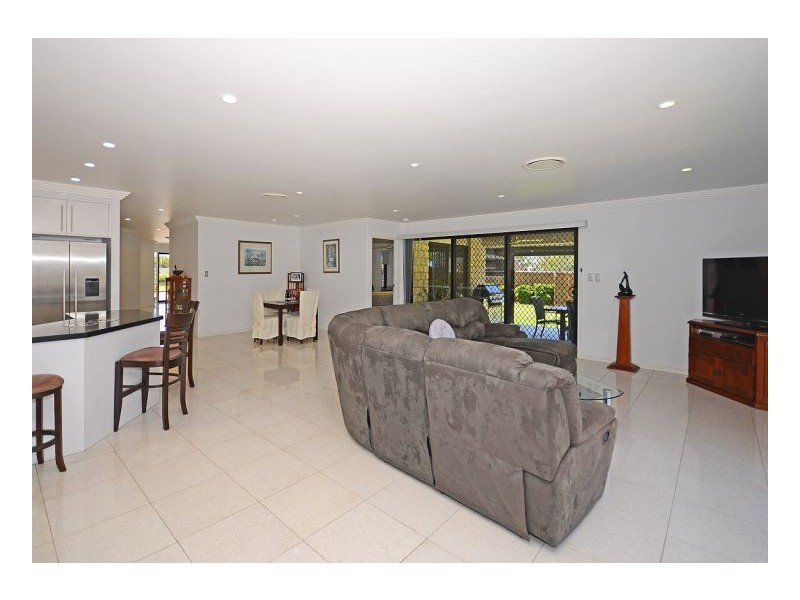 49 Rosedale Drive, Wondunna QLD 4655