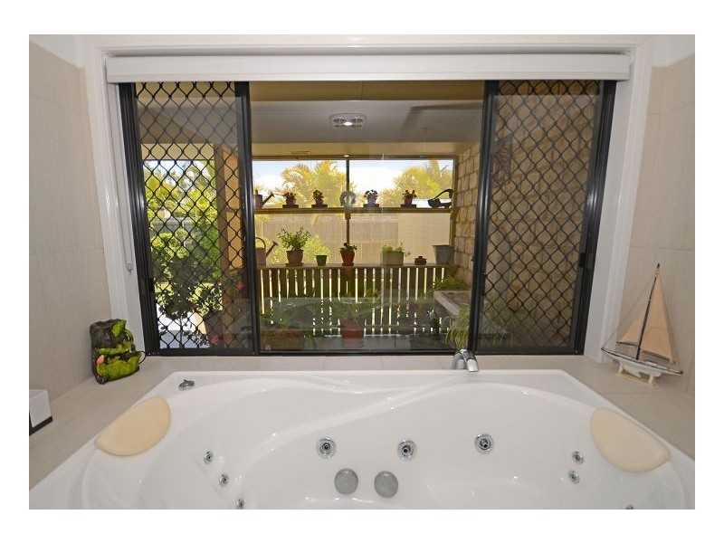 49 Rosedale Drive, Wondunna QLD 4655
