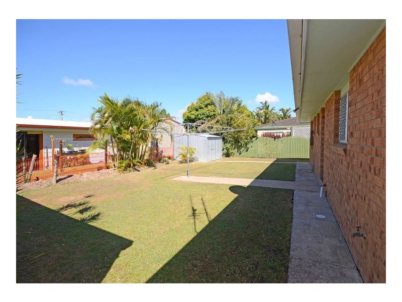 17 Melong Street, Scarness QLD 4655