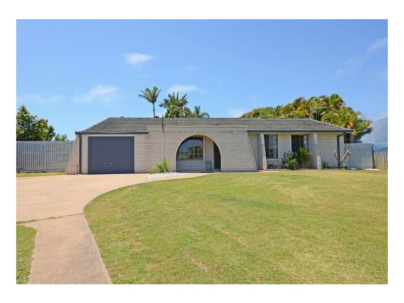 10 Michelle Drive, Point Vernon QLD 4655