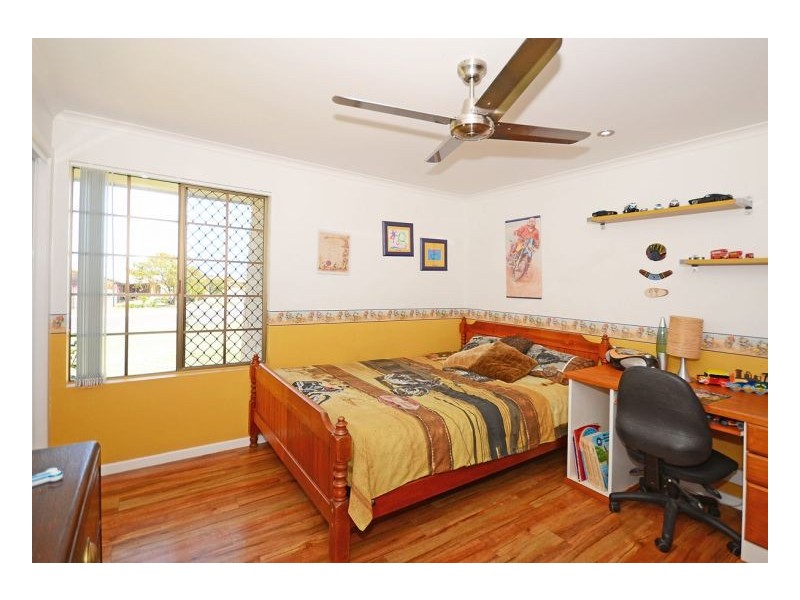 10 Michelle Drive, Point Vernon QLD 4655