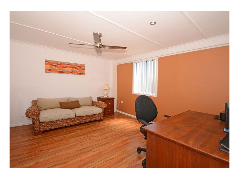 10 Michelle Drive, Point Vernon QLD 4655