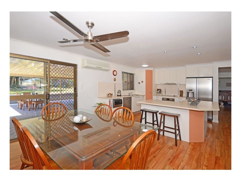 10 Michelle Drive, Point Vernon QLD 4655