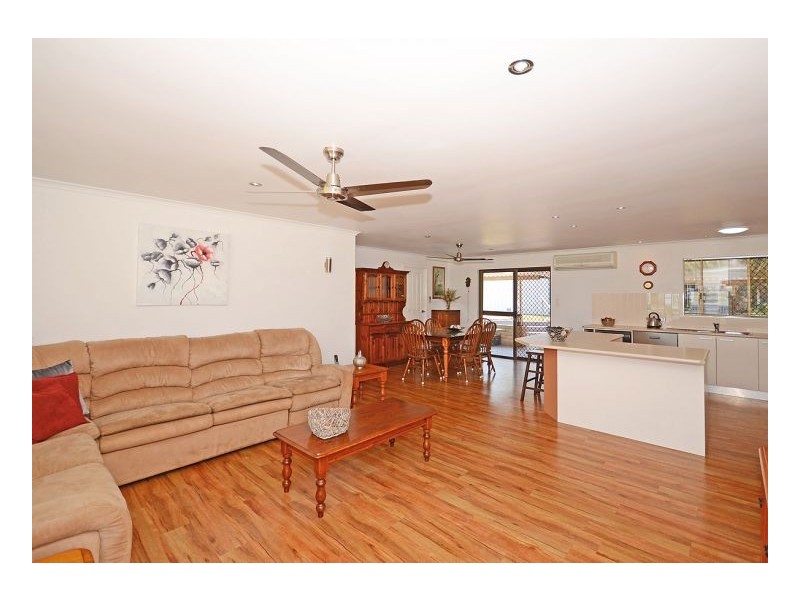 10 Michelle Drive, Point Vernon QLD 4655