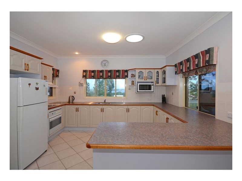 6 Wolfe Street, River Heads QLD 4655