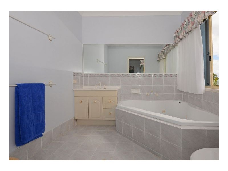 6 Wolfe Street, River Heads QLD 4655