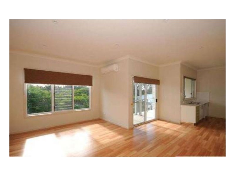 3/5 Pulgul Street, Urangan QLD 4655