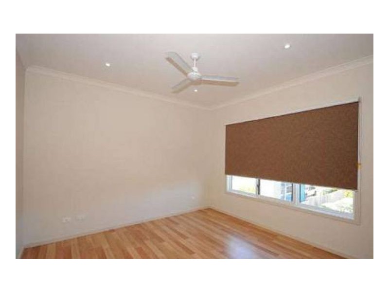 3/5 Pulgul Street, Urangan QLD 4655