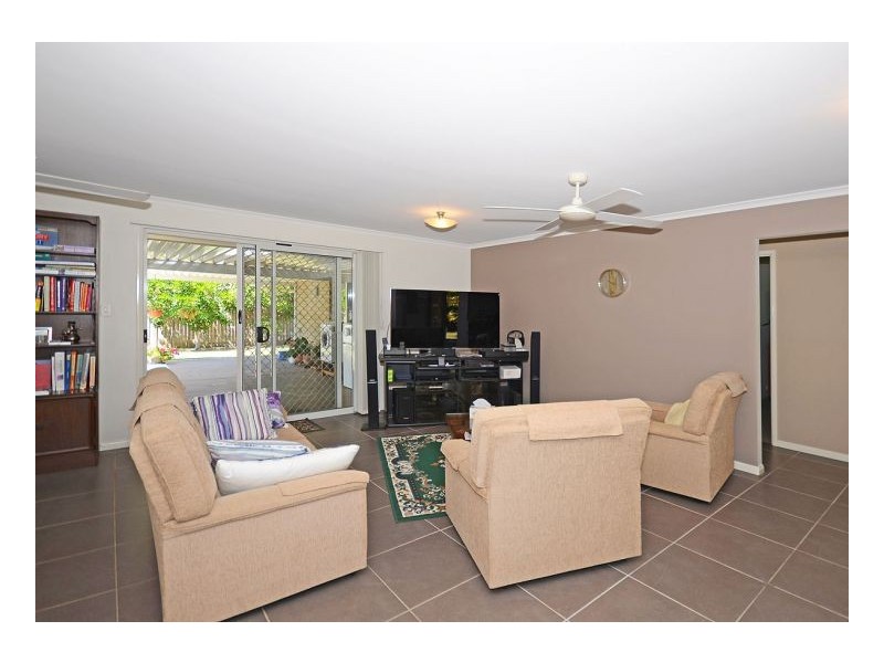 86 Wattle Street, Point Vernon QLD 4655