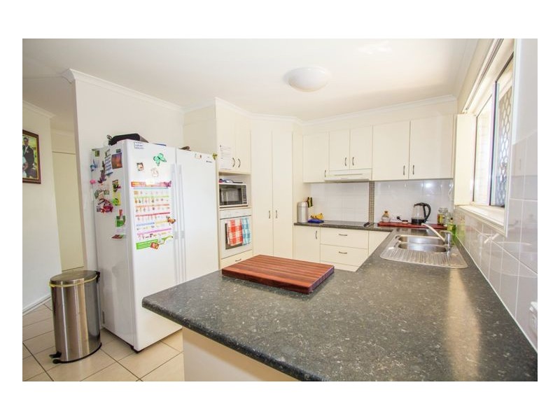 25 Picadilly Cct, Urraween QLD 4655