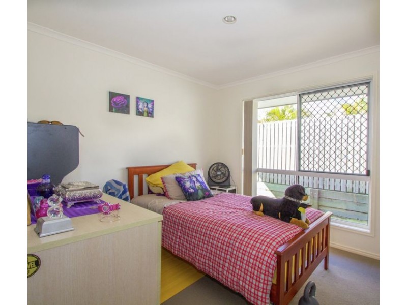 25 Picadilly Cct, Urraween QLD 4655