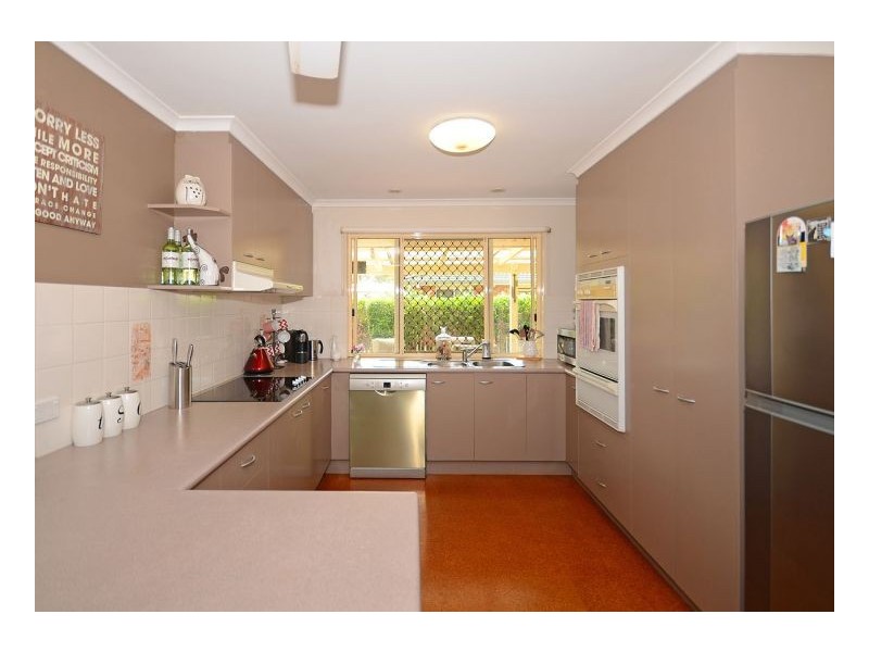 17 Wattlebird Lane, Eli Waters QLD 4655