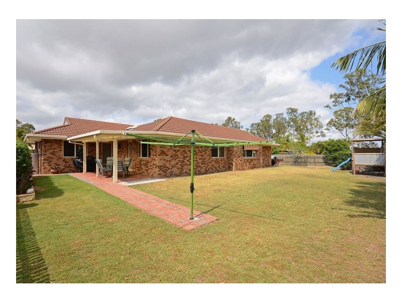 17 Wattlebird Lane, Eli Waters QLD 4655