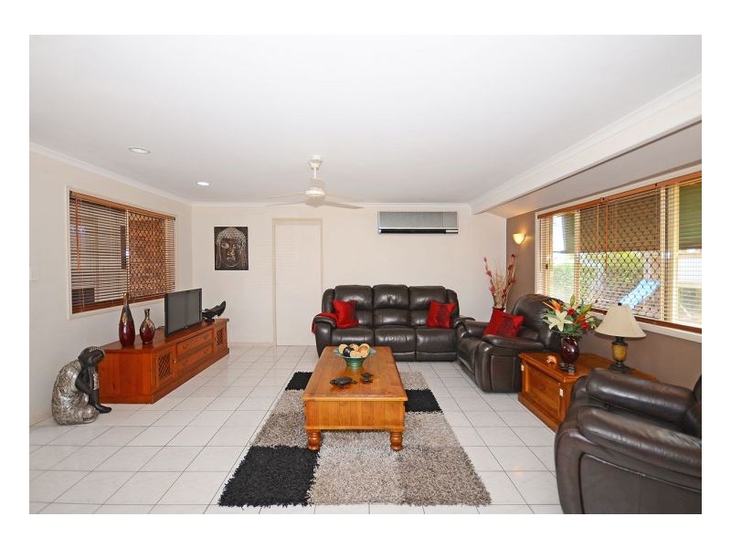 17 Wattlebird Lane, Eli Waters QLD 4655