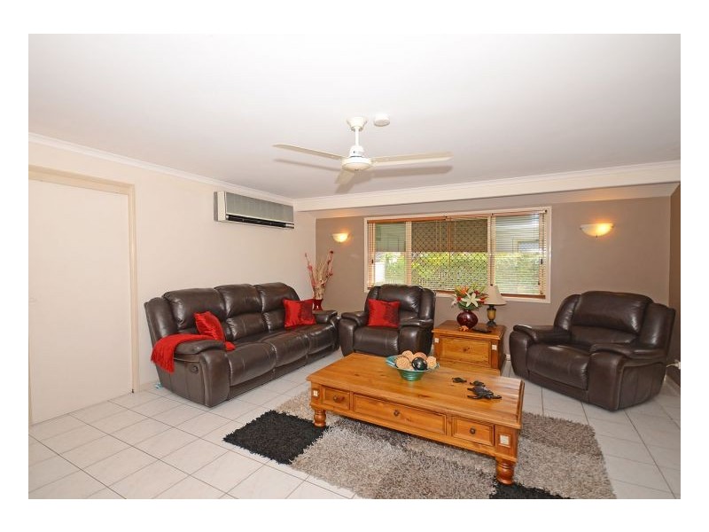 17 Wattlebird Lane, Eli Waters QLD 4655