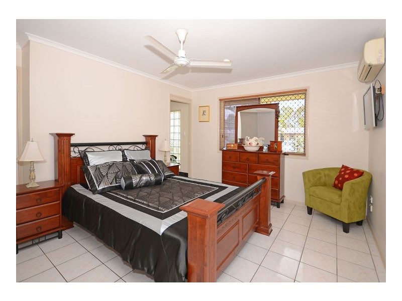 17 Wattlebird Lane, Eli Waters QLD 4655