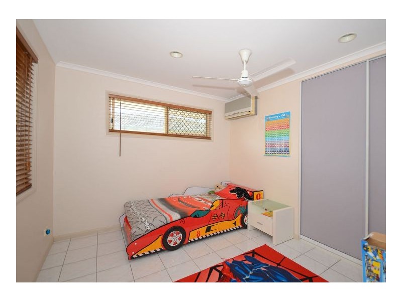 17 Wattlebird Lane, Eli Waters QLD 4655