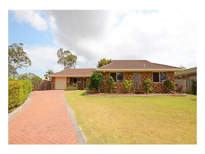 17 Wattlebird Lane, Eli Waters QLD 4655