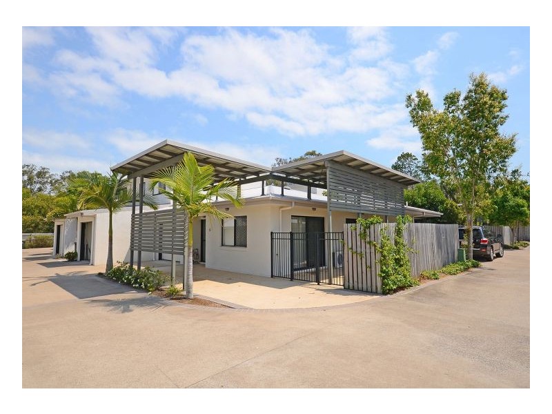 15/654 Charlton Esplanade, Urangan QLD 4655