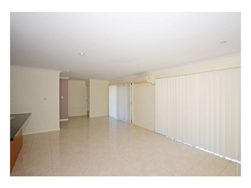 15/654 Charlton Esplanade, Urangan QLD 4655