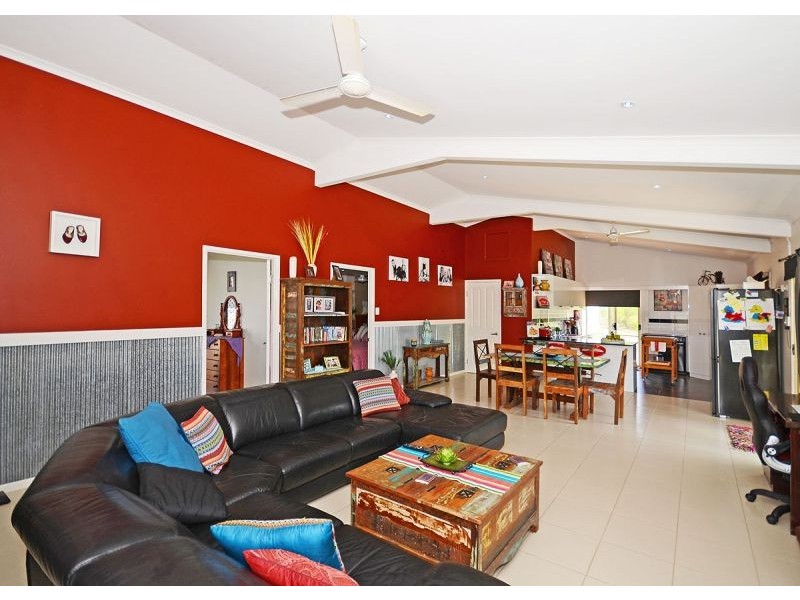 48 Smith Road, Howard QLD 4659