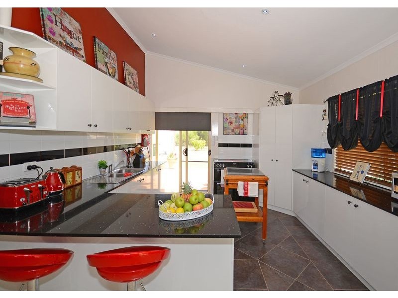 48 Smith Road, Howard QLD 4659