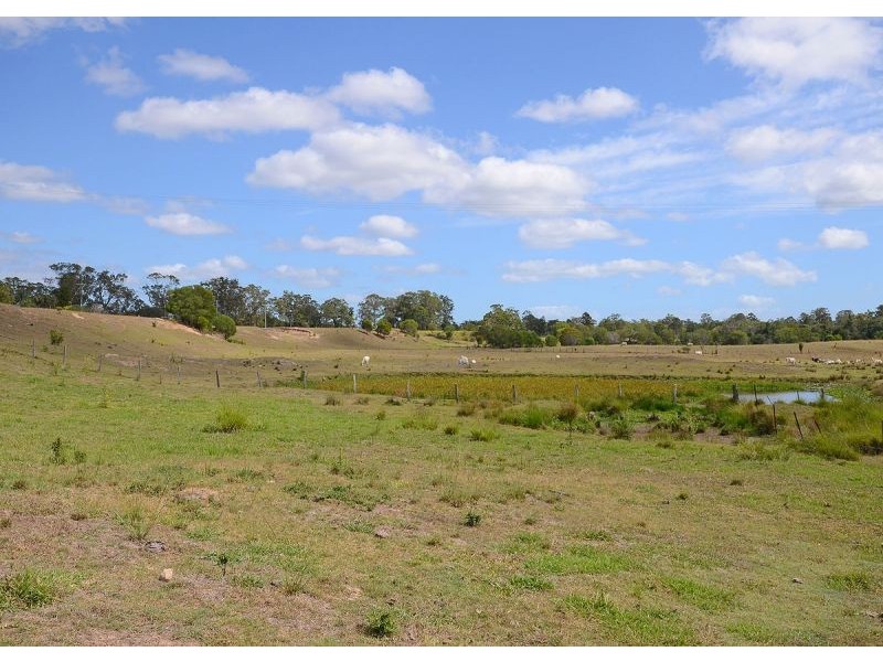 48 Smith Road, Howard QLD 4659