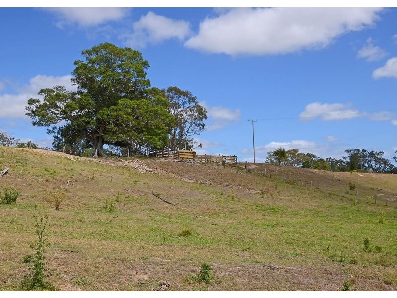 48 Smith Road, Howard QLD 4659