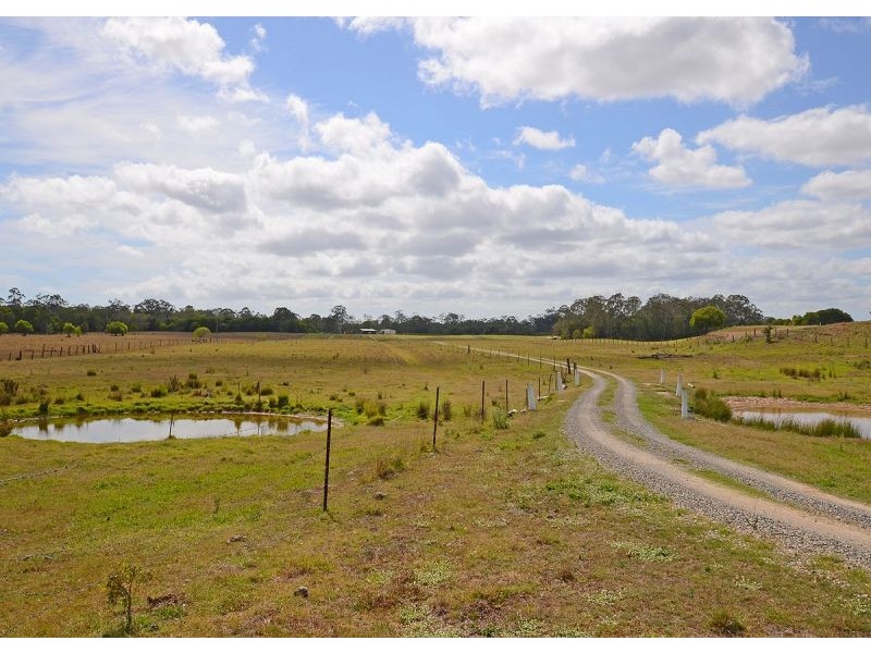 48 Smith Road, Howard QLD 4659