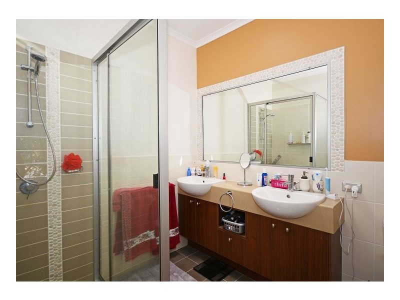 17/230 Pulgul  Street, Urangan QLD 4655