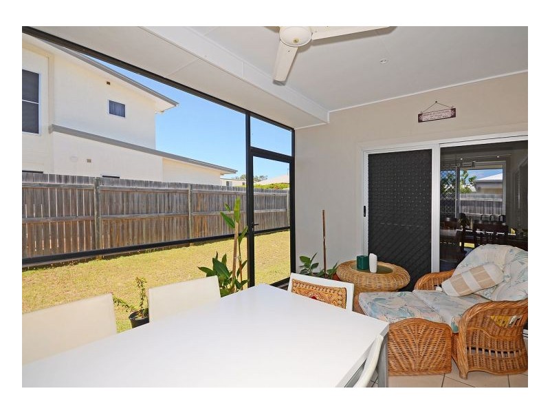 17/230 Pulgul  Street, Urangan QLD 4655