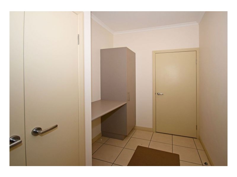 17/230 Pulgul  Street, Urangan QLD 4655
