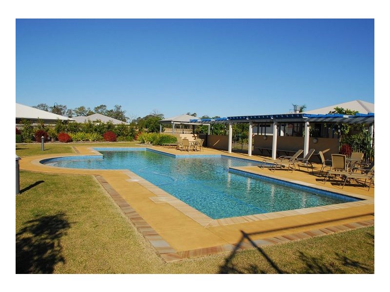 17/230 Pulgul  Street, Urangan QLD 4655