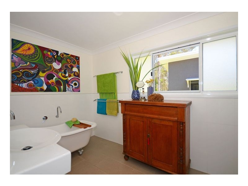 243 Doolong Rd, Wondunna QLD 4655