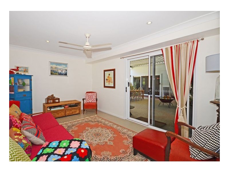 243 Doolong Rd, Wondunna QLD 4655