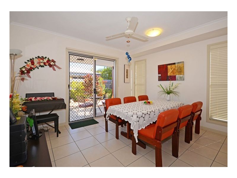 18/230 Pulgul Street, Urangan QLD 4655