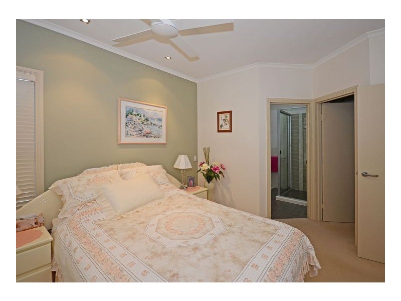 18/230 Pulgul Street, Urangan QLD 4655