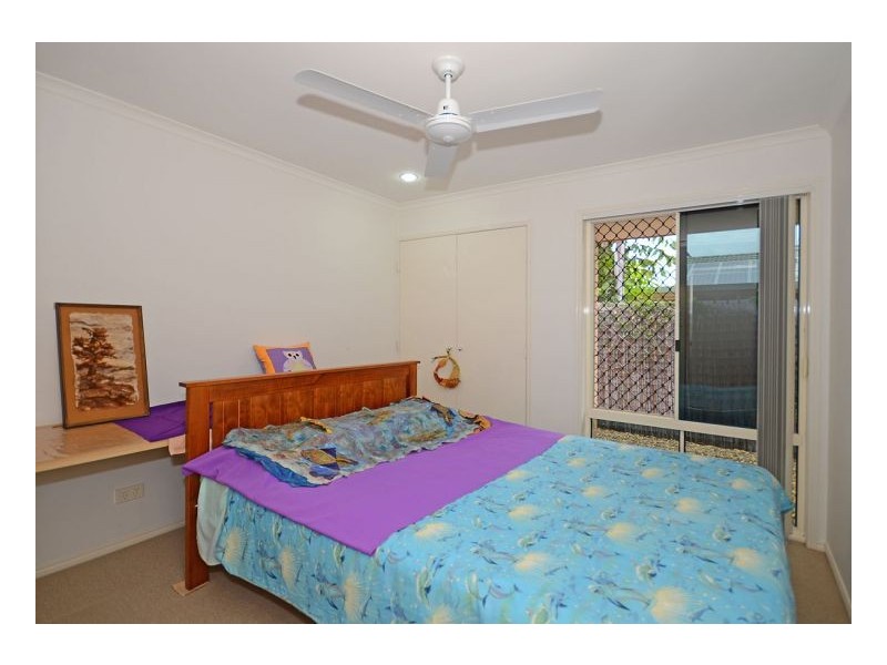 24 Jonwest Cl, Torquay QLD 4655