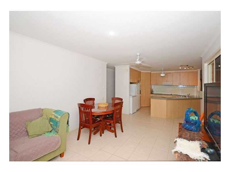 24 Jonwest Cl, Torquay QLD 4655
